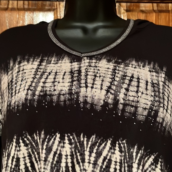 B.L.E.U. Hooded Long Sleeve Cotton Tunic - Picture 3 of 7